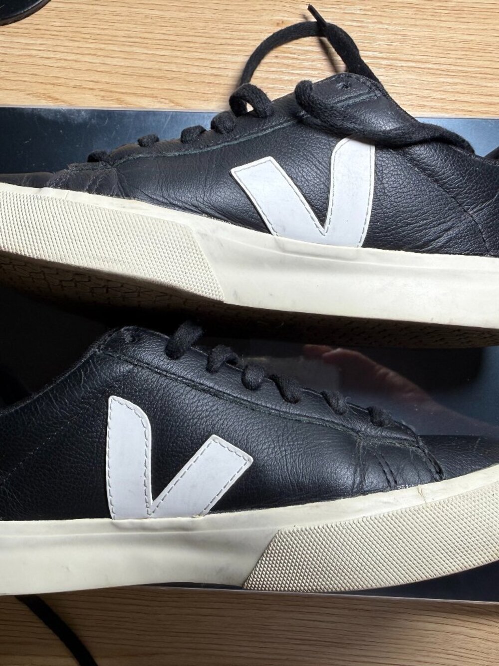 VEJA Campo Leather Sneakers Black White Women’s Size 7 EU 38